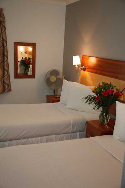 Hotel Mehfil Hillingdon